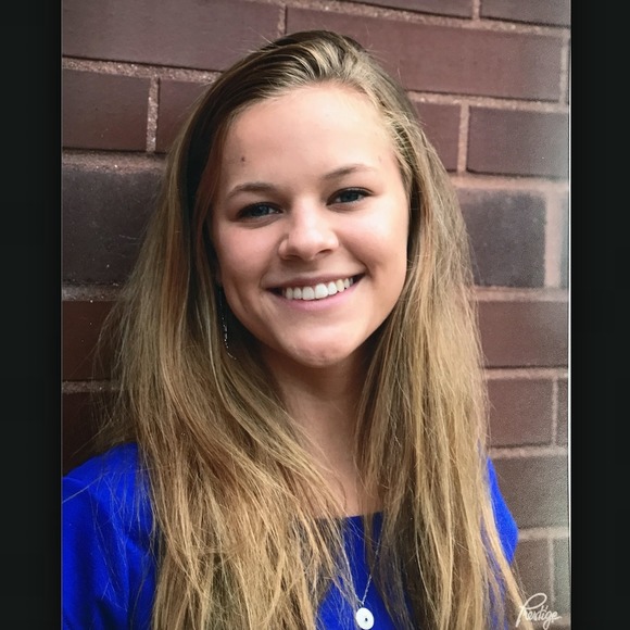 Meet your Posher, Raelani - Picture 1 of 1